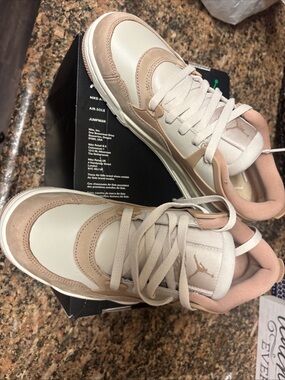 Air Jordan 4 RM Orewood Brn, womens size 8 new in box